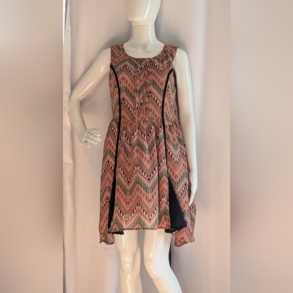 Esley Dress Size M